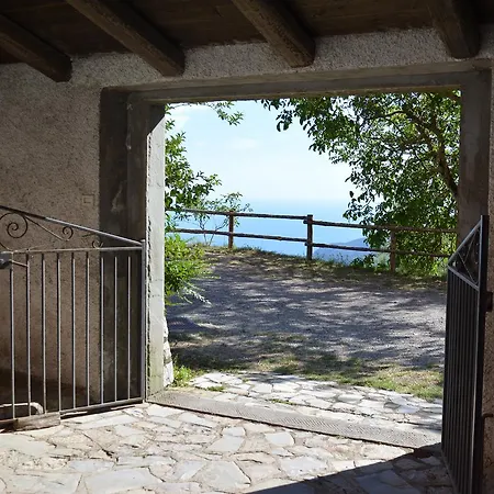 Agriturismo Monte Pu' * Castiglione Chiavarese