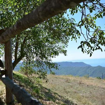 مزرعة للإقامة Agriturismo Monte Pu' *