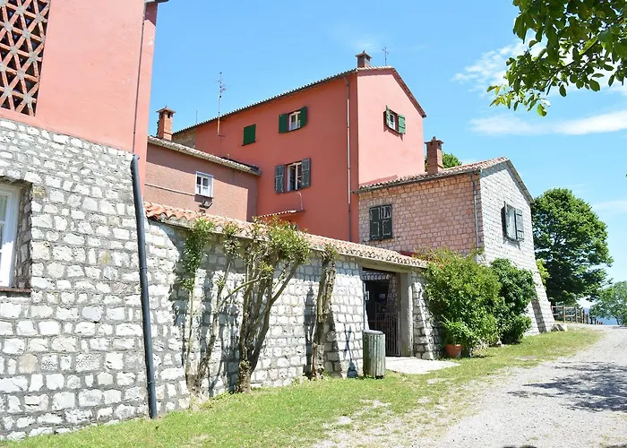 Agriturismo Monte Pu' Feriegård *